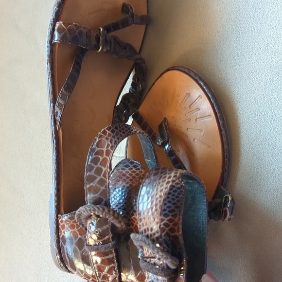 Naughty Monkey Women's Gladis was Here Sandal Size 8 1/2 M Chocolate Leather - Picture 10 of 11